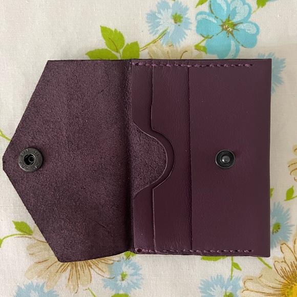 Handmade Genuine Leather Wallet - Picture 4 of 5